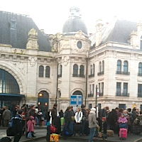  photo: ubacto - Gare SNCF La Rochelle, attente des bus pour Niort, 19-02-2011 