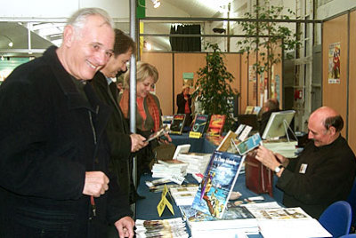 Photo Les crivains de la Cte de ubacto - Salon du livre de La Rochelle 2004