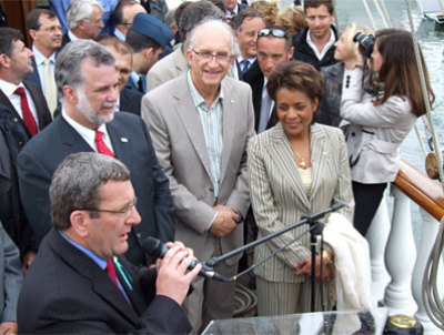Photo : l'au revoir aux quipages de La Grande Traverse, le 8 mai 2008