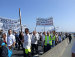 Photo : Manifestation pont le de R, 24 avril ( cliquez pour agrandir cette image )
